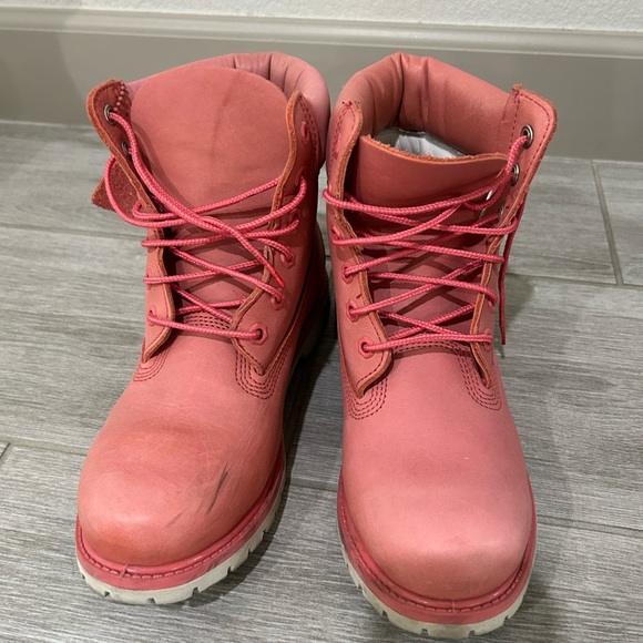 Timberland Boots - size 9 women’s - Picture 2 of 3